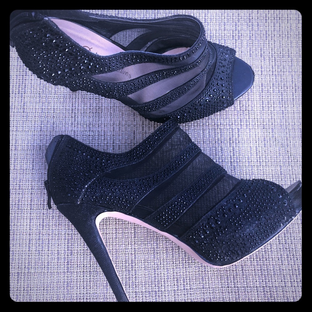 Black shoes